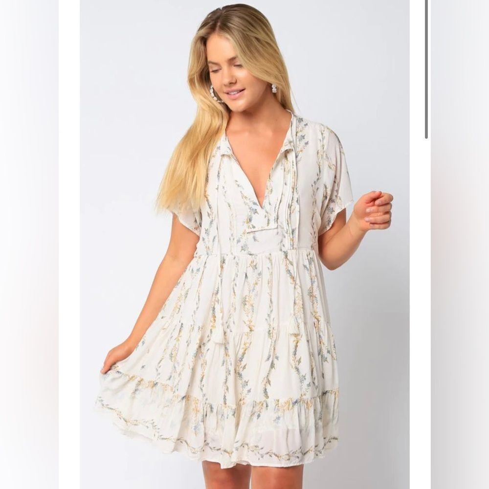 Olivaceous creamy white Floral mini babydoll Dress; Size Small